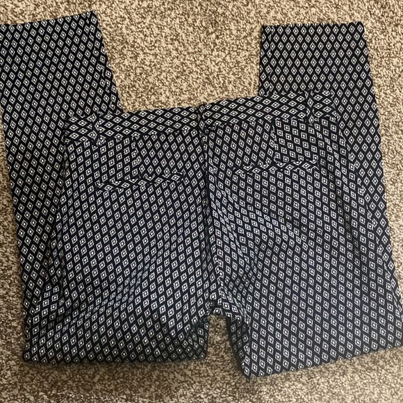 Gap 8P back & white pants - Picture 4 of 5